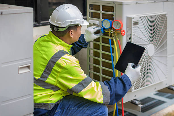 Professional Hvac technician working in Roslindale, MA